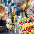 食品廃棄を減らし、貧困層の生活も支える。カナダの「値札のないスーパー」とは？