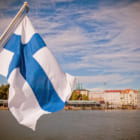 フィンランドがベーシックインカムの調査結果を発表。雇用状況は変わらずも、幸福度に変化