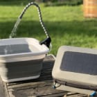 どこでも清潔な水を。太陽光を使った携帯用手洗いシンク「GoSun Flow」