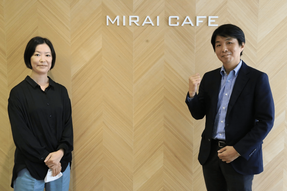 小田急電鉄株式会社　経営企画部　米山 麗 さん（左）と正木 弾 さん（右）