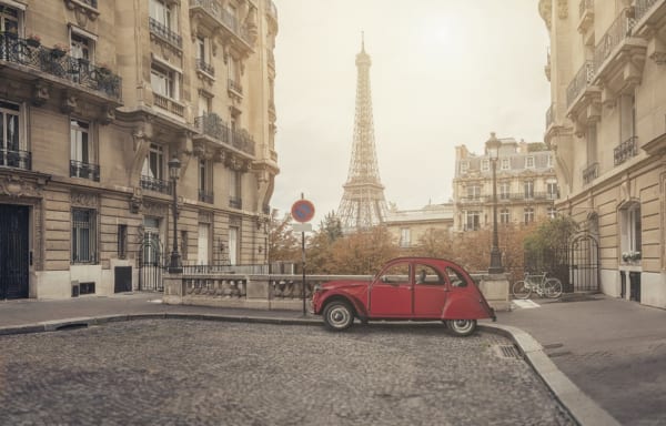 パリと車