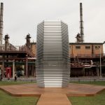 オランダ発、大気汚染から宝石を作りだす巨大なスモッグ掃除機 width=
