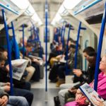 ロンドン発、見えないハンディキャップを抱えた人でも席を譲ってもらえる青バッジ width=
