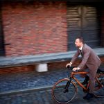 ガーナの若者に未来を運ぶ。竹でできた地球に優しい自転車 width=