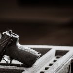 銃社会アメリカで、銃を回収するスタートアップ「GunBail」 width=