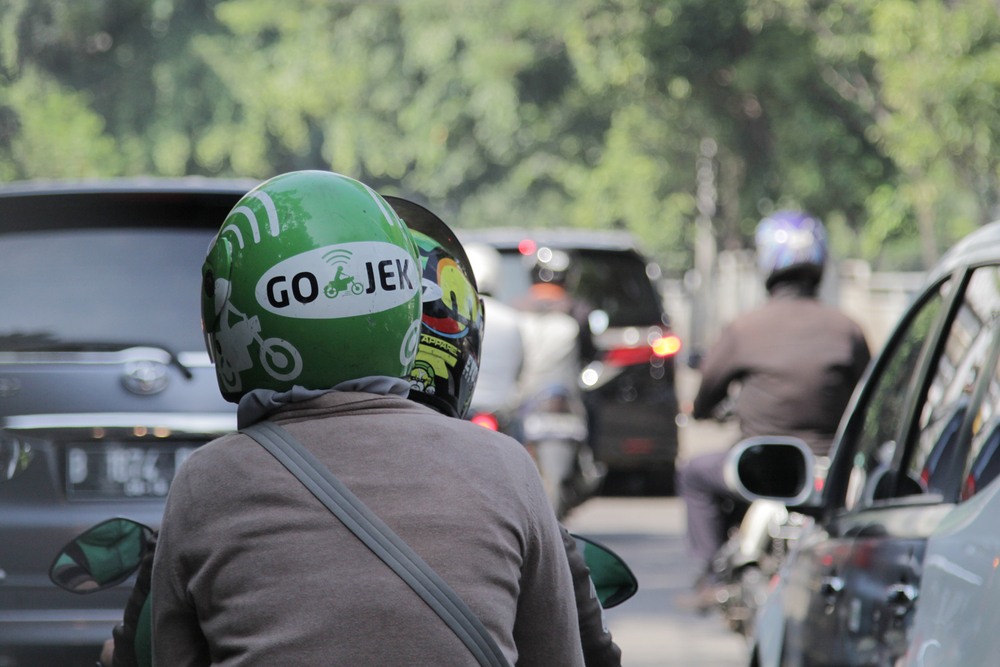 インドネシアのバイクタクシー配車アプリ「Go-Jek」、国内移民を救う