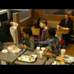 人もバーガーもいじめるな。バーガーキングの「いじめ撲滅」動画 width=