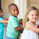 他者を支える人になれるように。子どもが子どもに寄付できるプラットフォーム「Daymaker」 width=