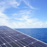 世界初、海に浮かぶオランダの太陽光発電所の建設プロジェクト width=