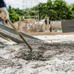 木のゴミをコンクリートに混ぜて、建物を強くする。シンガポール国立大学が開発 width=