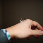エアコンが無くても室内を涼しく快適に。除湿して電気も生み出すハイドロゲル width=