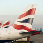 英ヒースロー空港、電気飛行機の着陸を1年間無料へ。航空業界の「脱炭素化」加速めざす width=