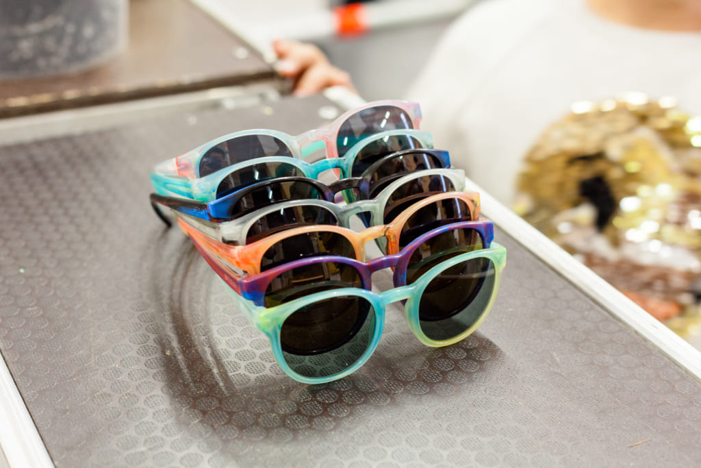 自分だけの“特別”をつくろう。バルセロナ発、100%リサイクルプラスチック素材のDIYサングラス