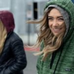廃棄プラスチックと使用済みコーヒー豆で作る機能的なパーカー「Evolution Hoodie」登場 width=