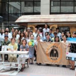 パタゴニア、全国11大学で服の修理を無料で行う「Worn Wear College Tour」を開始 width=