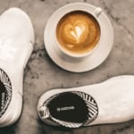フィンランド発、廃プラスチックとコーヒーかすからできた機能性抜群のスニーカー「Rens」 width=