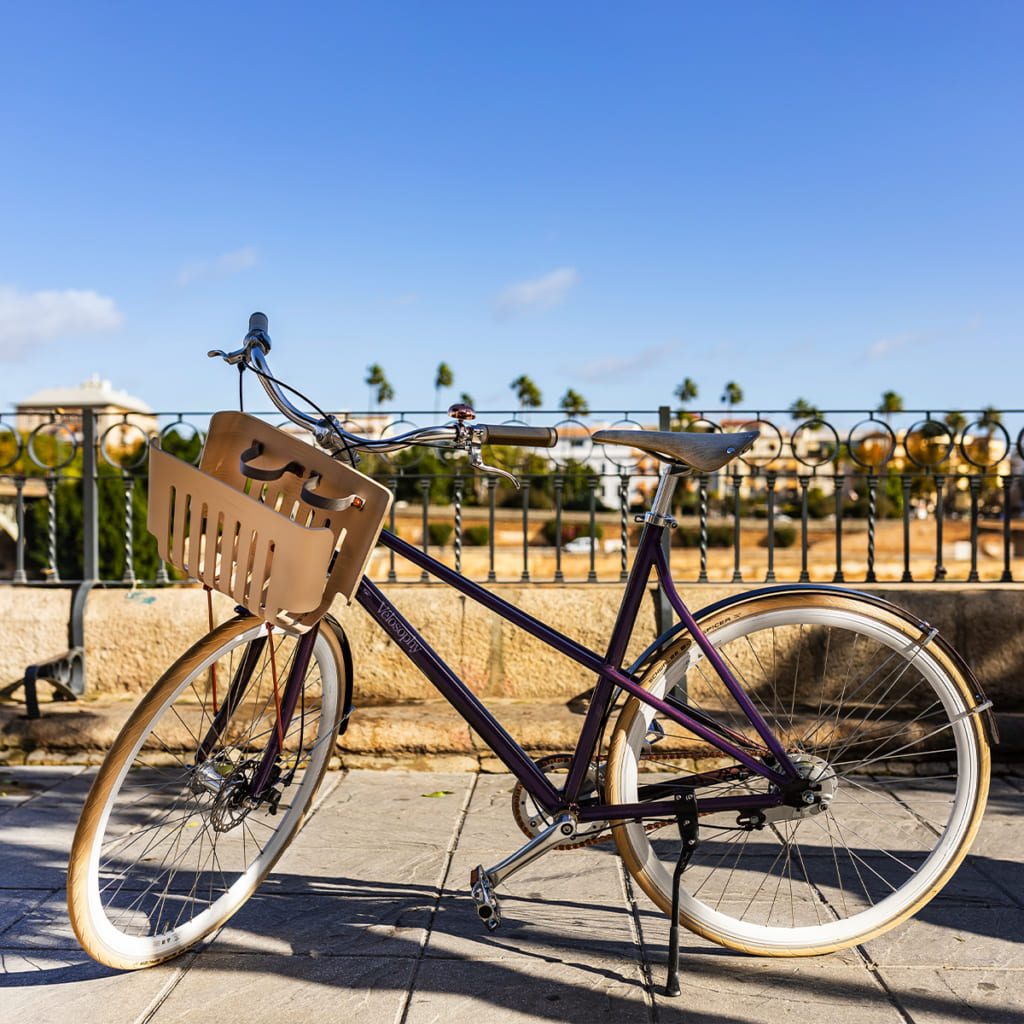 スウェーデン発、ネスプレッソの使い捨てカプセルからできた自転車「RE:CYCLE」