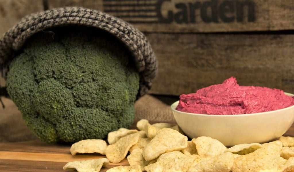 農家が取り組む食品ロス削減。規格外のブロッコリーでスナックを作る「Growers Garden」