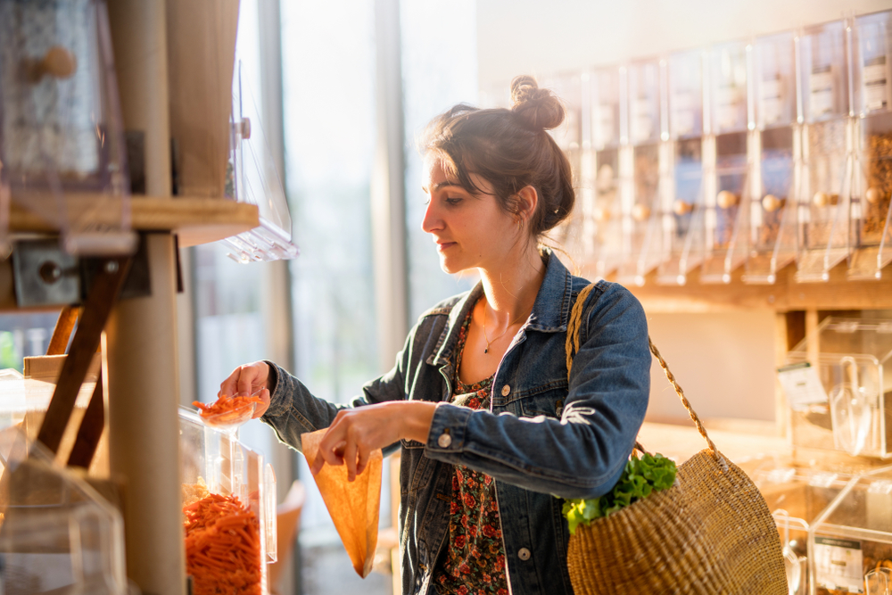 包装しない食料品を値下げする店を支援。イタリアで新法案