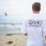 米ミシガン大学の学生、五大湖のプラスチックごみをTシャツにアップサイクルして販売 width=