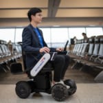英ブリティッシュ・エアウェイズが日本発の電動車いすを導入。空港内の安全で快適な移動をみんなに width=