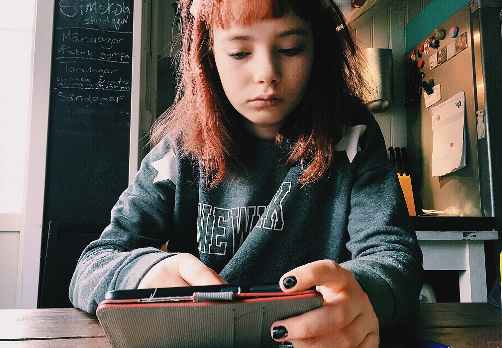 ストレスがたまるサイトは？ こころの健康状態を可視化するAI分析アプリ「Misu」