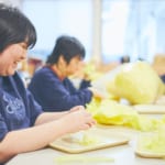 役目を終えた七夕飾りをリサイクルペーパーに。福祉×手仕事が創る仙台七夕祭りの新しいスタンダード width=