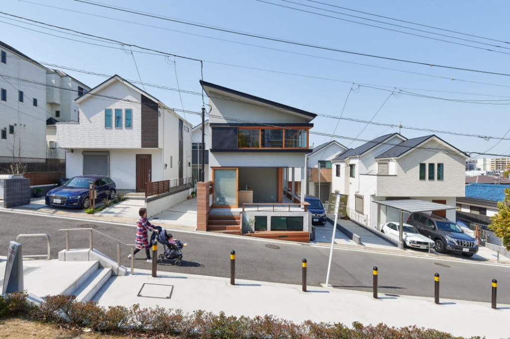 ポストコロナの住宅デザイン。住宅の半分を“ひらいて”、ベーシックインカムを得る暮らし