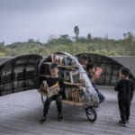 廃棄自転車を「てんとう虫図書館」に。中国のアップサイクル width=