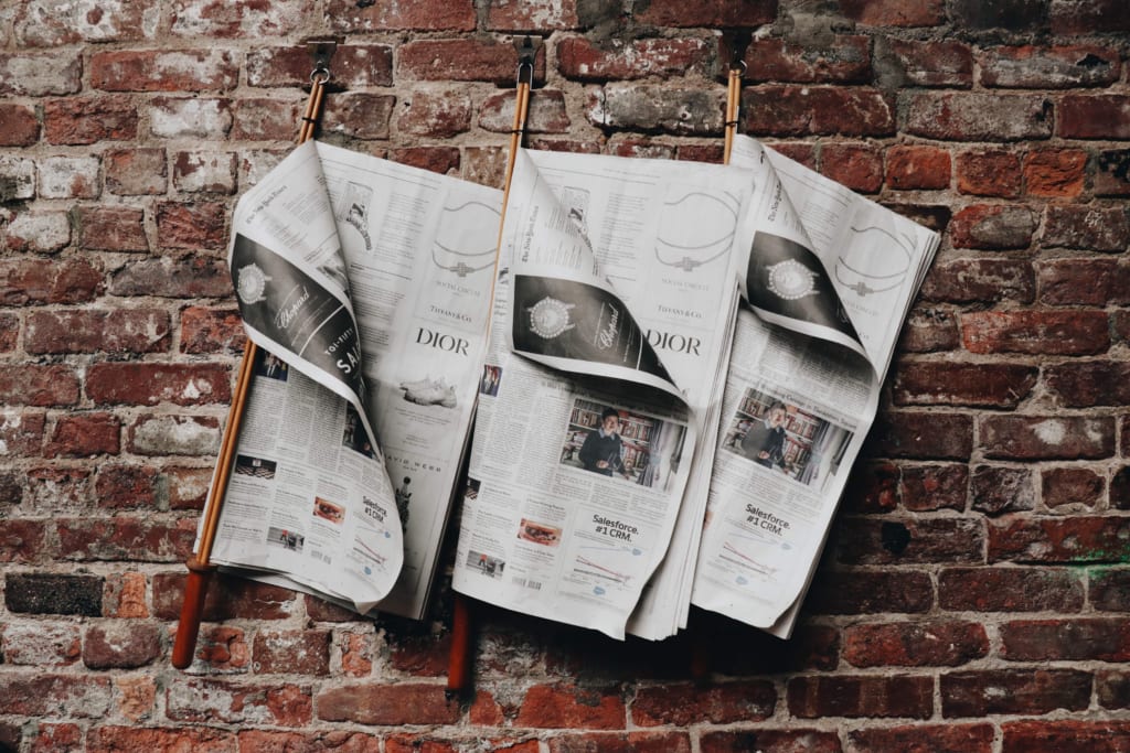 古新聞が、まるで本物の木に。新聞のアップサイクルでできたNewspaperWood