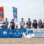 神奈川の海水浴場が、厳しい国際認証「ブルーフラッグ」を取得するまで【前編】 width=