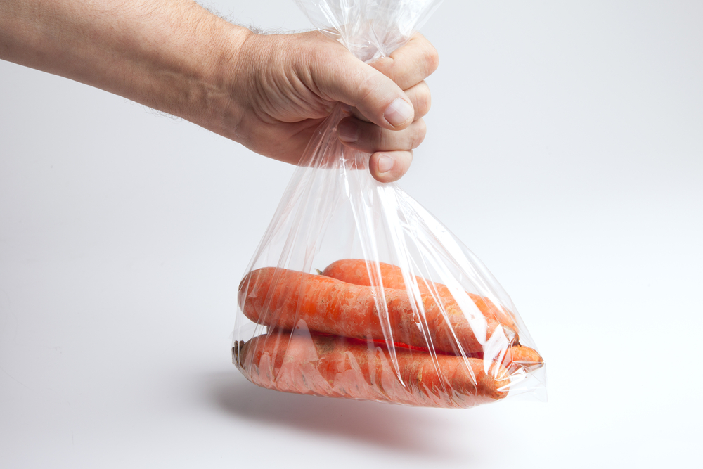 フランス、果物と野菜のプラスチック包装を禁止へ
