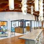 スターバックスが日本初の「環境配慮型ストア」を皇居外苑にオープン width=
