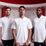 「No More Red（もう赤はいらない）」ロンドンで非暴力を訴えるアーセナルの奇策 width=