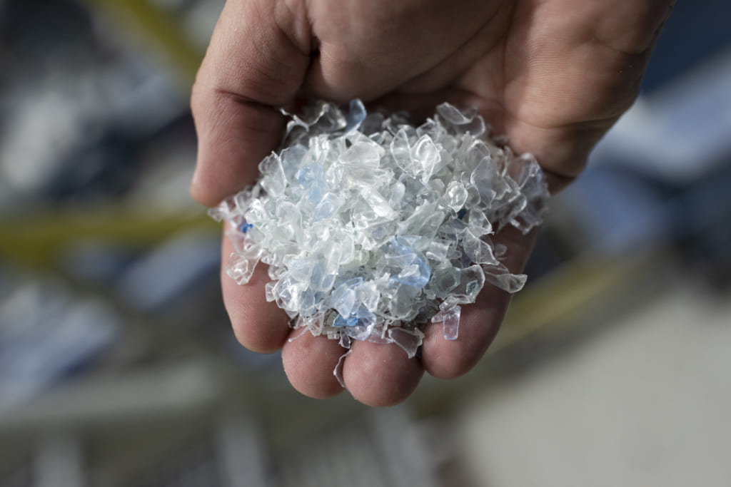 世界初の再生プラスチック取引所、UAEで登場