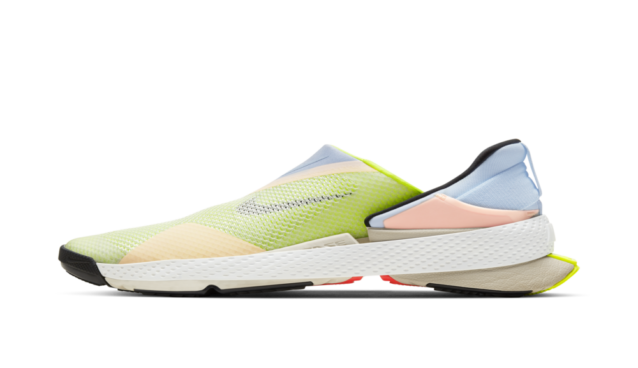 NIKE ハンズフリーシューズ