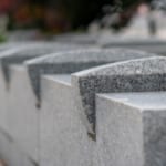 排除アート（Hostile architecture）とは・意味 width=