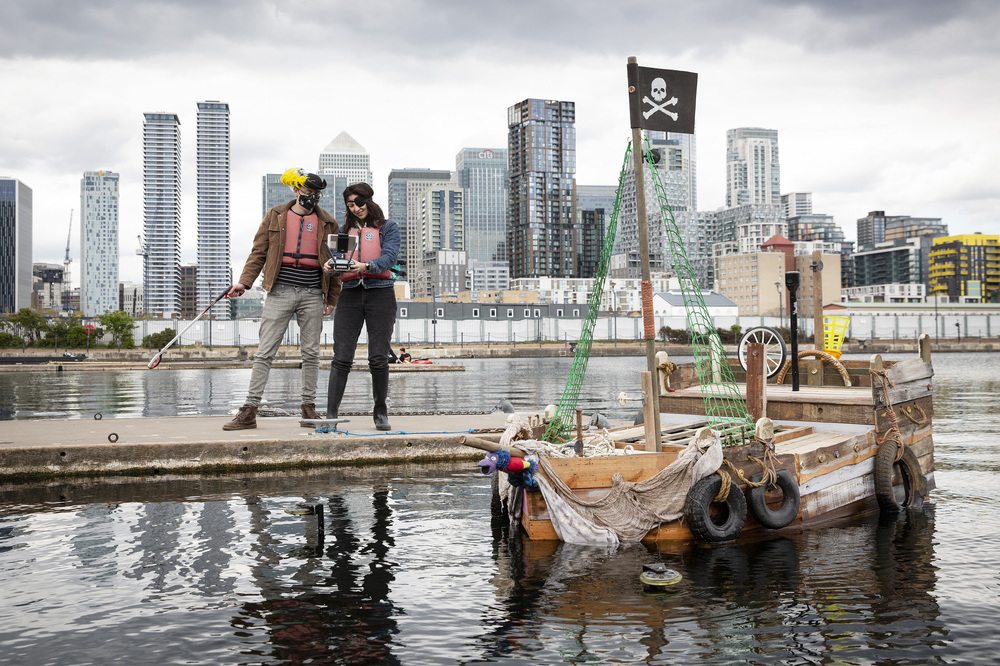 「海賊」が川を救う。HUBBUBとコカ・コーラの河川清掃プロジェクト