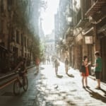 すべての市民に健康を。暑さから身を守る、バルセロナの「気候シェルター」 width=