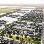 ディズニー、住宅不足に挑む。1,300世帯以上が住める大規模計画を発表 width=