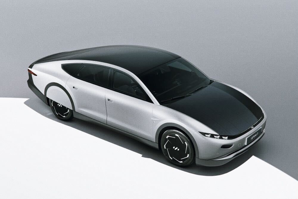 最長7か月充電いらずのソーラーEV、オランダで誕生