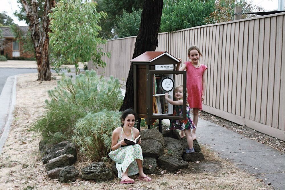 街中にあるみんなの本棚「Little Free Library」