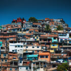 ブラジルの貧困街ファベーラにある「ただの家」が、世界的な建築賞を受賞したワケ