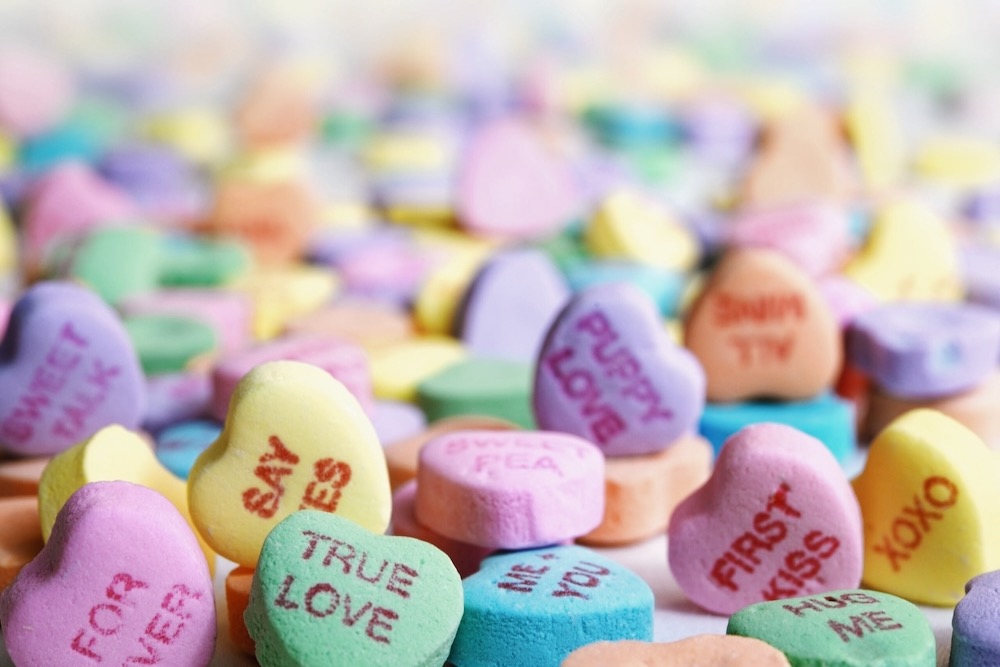 欠陥品のキャンディを詰めた「Sweethearts Situationships」