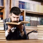 文化遺産を「嗅覚」で保存。ポーランドに誕生した、香りの図書館 width=
