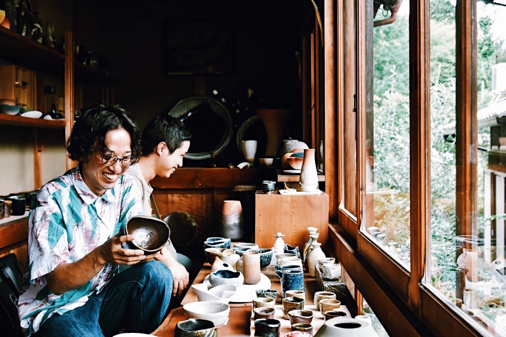 丹波焼の歴史を受け継ぐ。土づくりと陶芸家の営みに触れる旅「陶泊」 width=