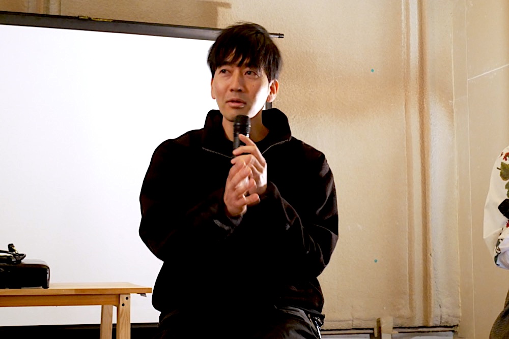 津田賀央氏