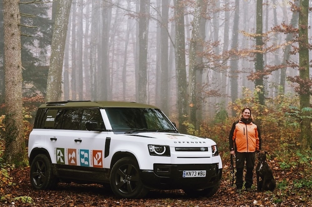 今、SUVに何ができるか。人と自然の守り手を車で支える「DEFENDER AWARDS」