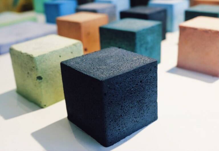 色付きのコンクリート