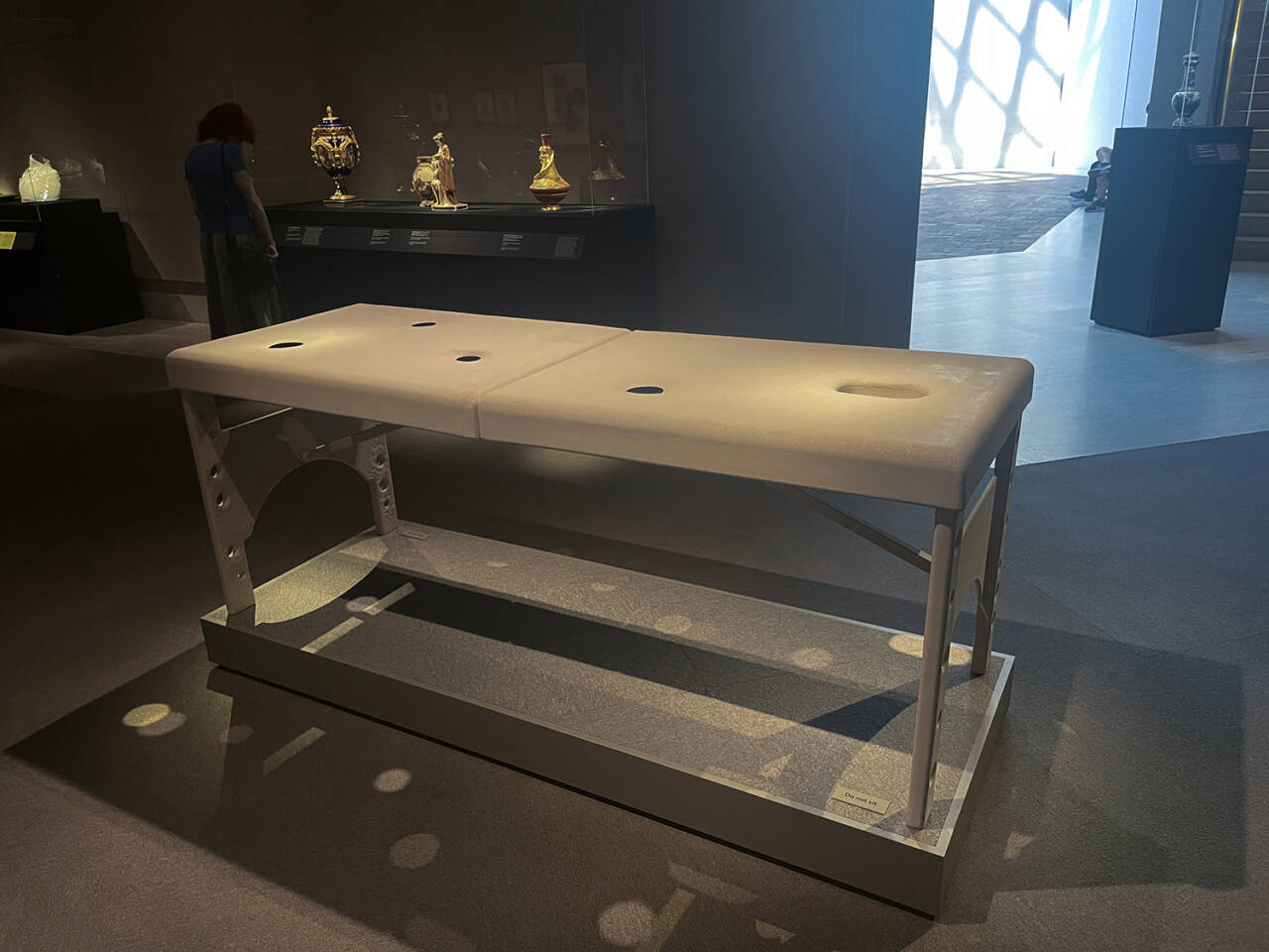 Abyssal: Massage Table(深海)マッサージ台, Patty Chang, American